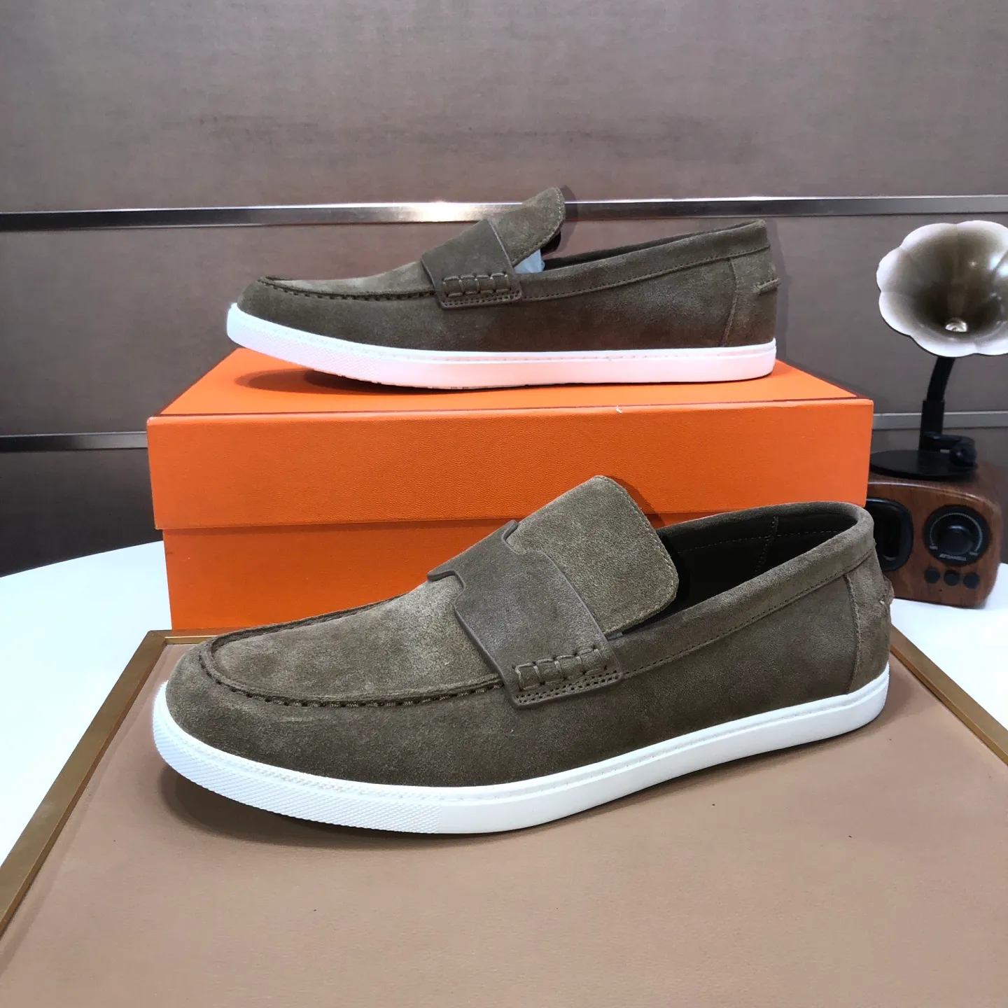 Men's shoes💰560💰[HERMES] (cowhide lining)🍀Italian top luxury🍀He does not pursue novel styles and gorgeous colors, but attracts the favor of successful men with his flawless, elegant and classic style. Formal leather shoes This very comfortable, simple and stable style allows you to easily match any style! The pattern is absolutely 1:1 refined from the original case, and we strive for excellence in materials, imported cowhide + cowhide lining💪💪💪extraordinary texture👍! .Code number: 39-45 (45 customized)